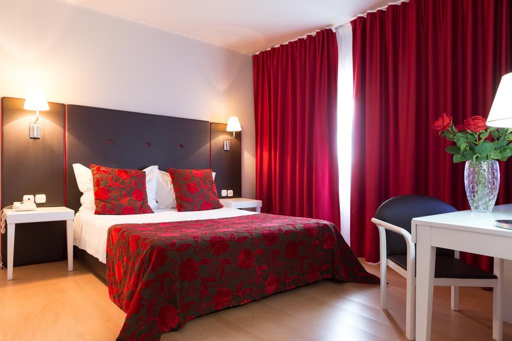 Hotel De Ilhavo Plaza & Spa Bilik gambar